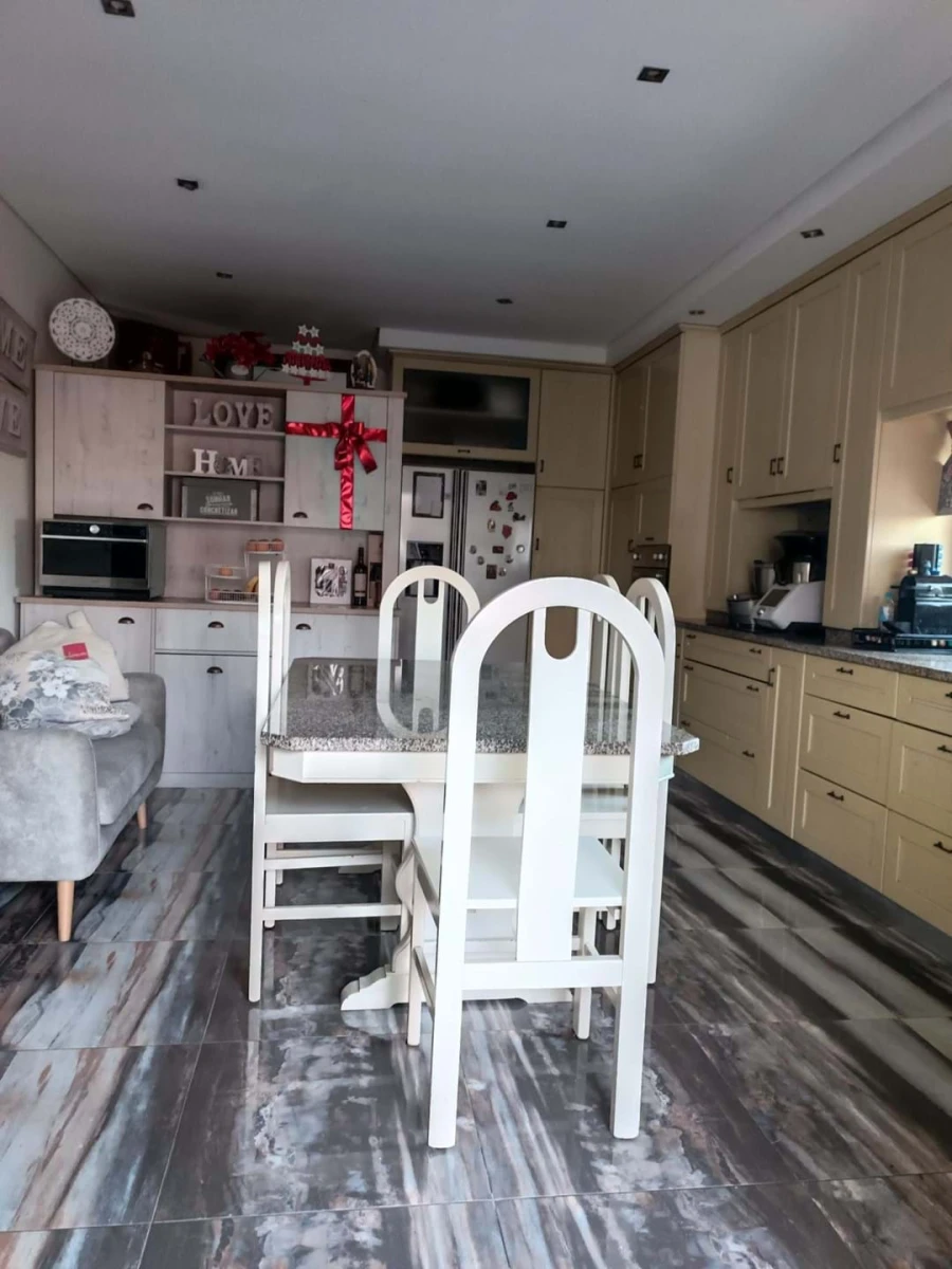 Moradia T5 para Venda em Ovar, São João, Arada e São Vicente de Pereira Jusã Foto 14