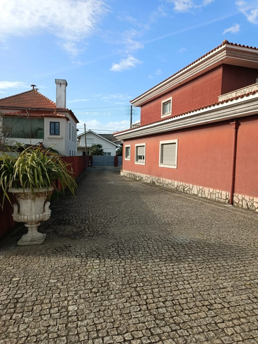 Moradia T5 para Venda em Ovar, São João, Arada e São Vicente de Pereira Jusã Foto 3