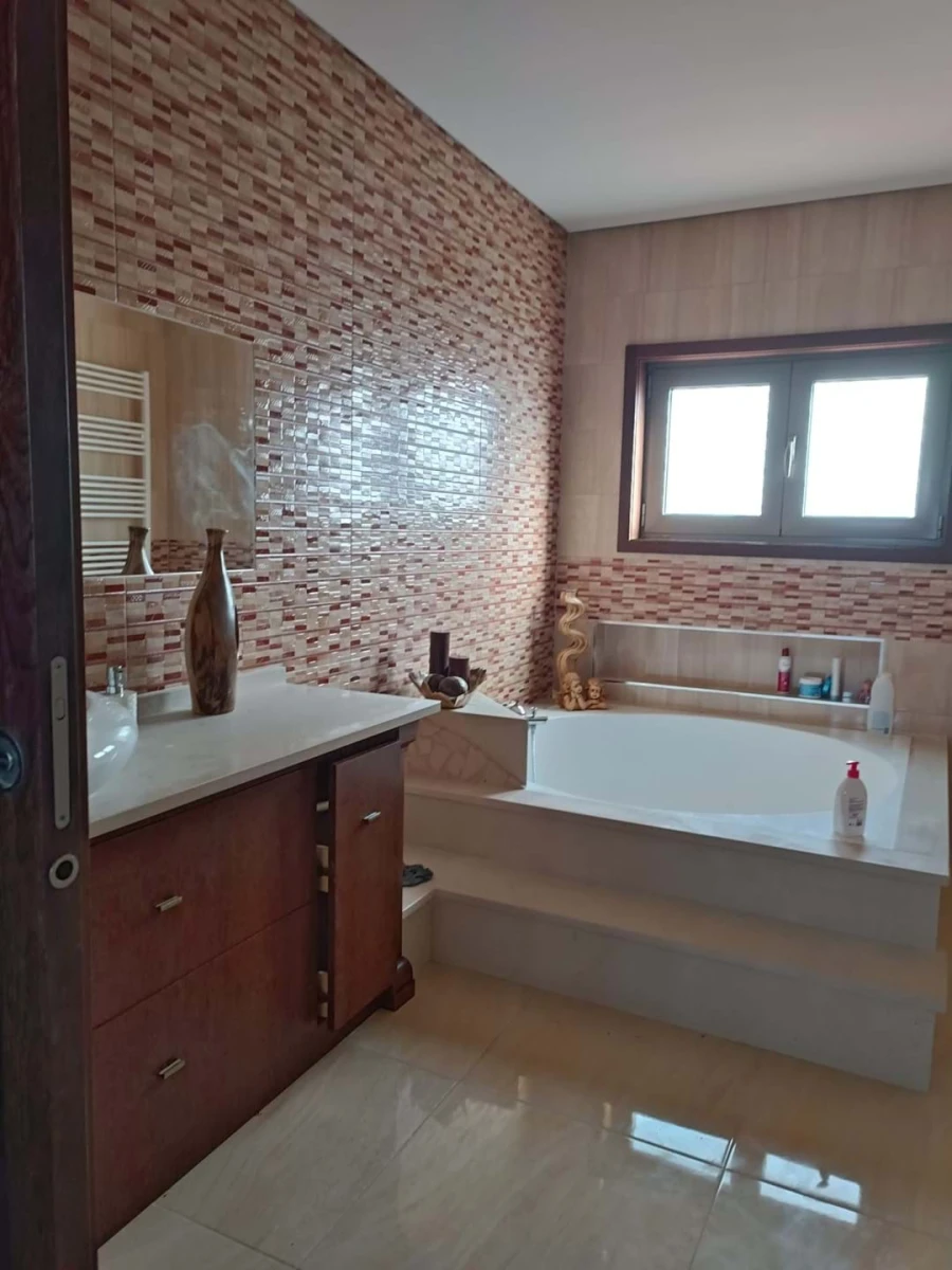 Moradia T5 para Venda em Ovar, São João, Arada e São Vicente de Pereira Jusã Foto 23