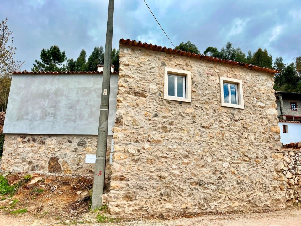 Moradia T2 para Venda em Cumeeira Foto 2