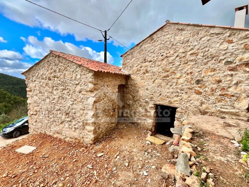 Moradia T2 para Venda em Cumeeira Foto 5