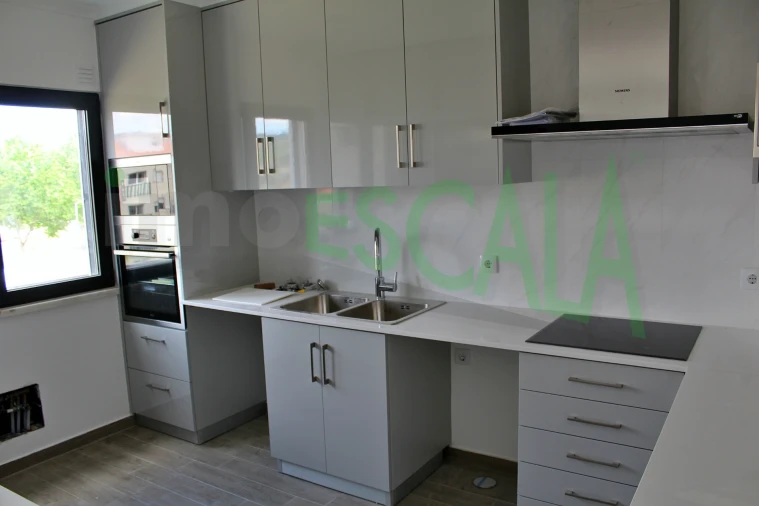 Apartamento T2 para Venda em Arruda dos Vinhos Foto 2