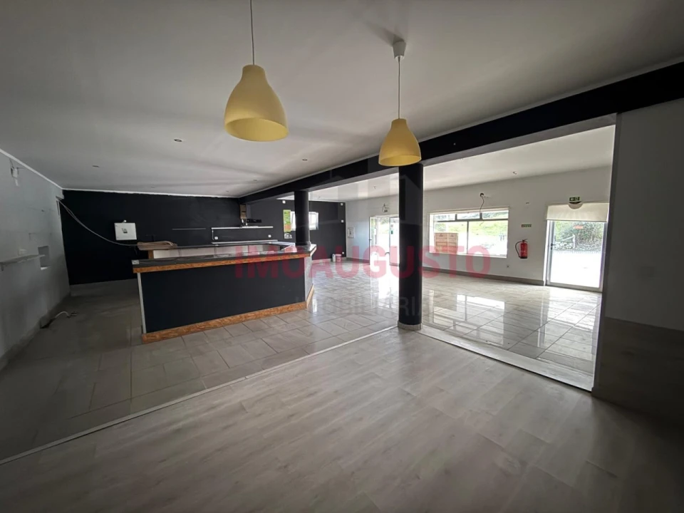 Loja para Venda em Lajeosa do Mondego Foto 5
