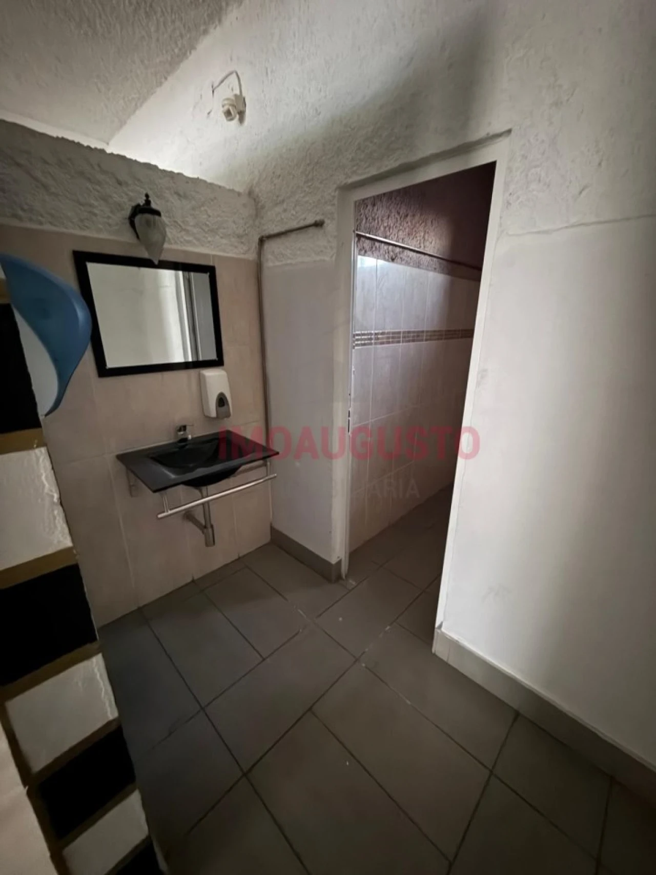 Loja para Venda em Lajeosa do Mondego Foto 11