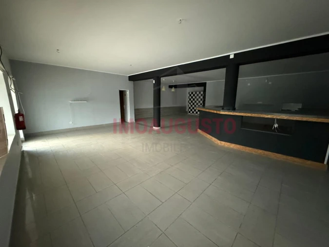 Loja para Venda em Lajeosa do Mondego Foto 4