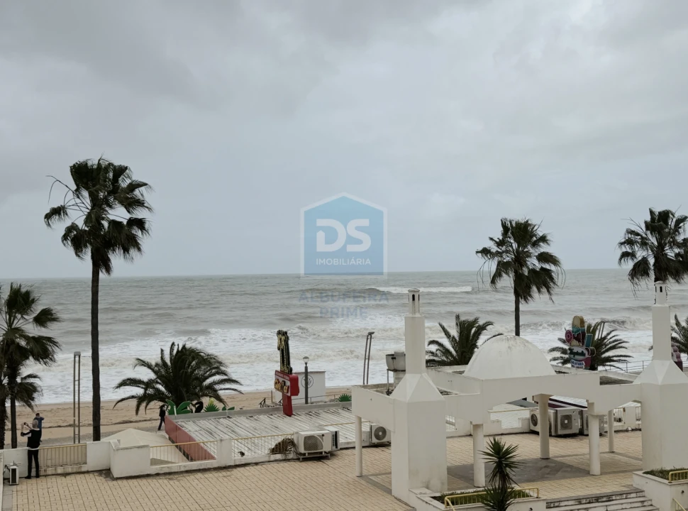 Apartamento T2 para Venda em Quarteira Foto 25