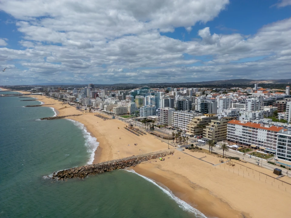 Apartamento T2 para Venda em Quarteira Foto 42