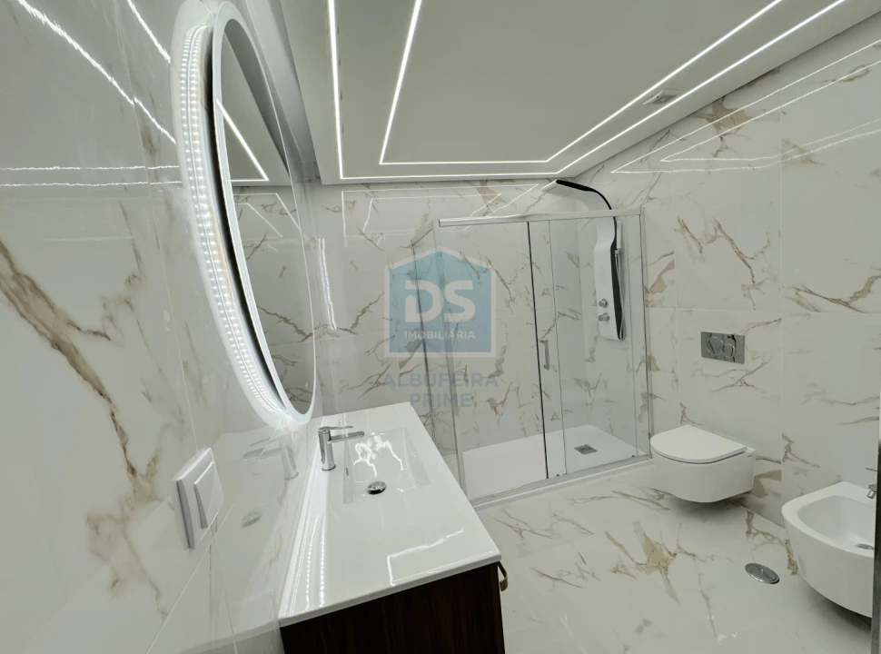 Apartamento T2 para Venda em Quarteira Foto 38