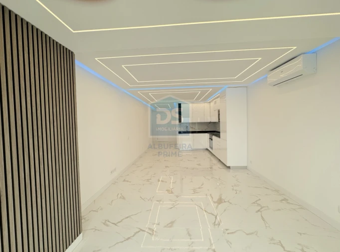 Apartamento T2 para Venda em Quarteira Foto 14