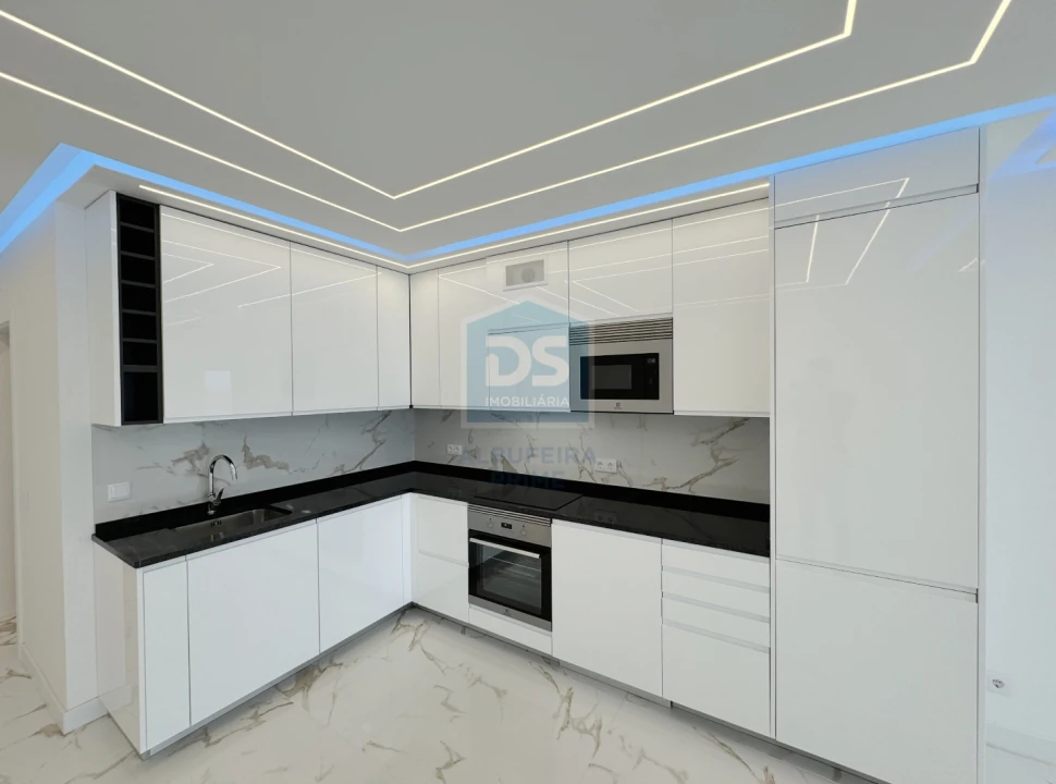 Apartamento T2 para Venda em Quarteira Foto 15