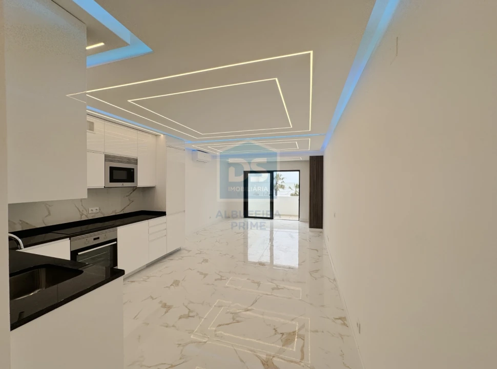 Apartamento T2 para Venda em Quarteira Foto 16