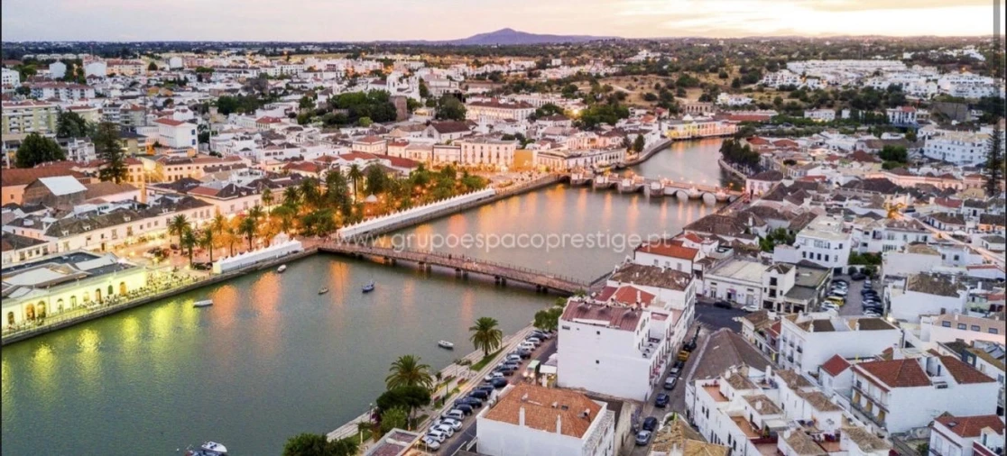 Moradia T4 para Venda em Luz de Tavira e Santo Estêvão Foto 3