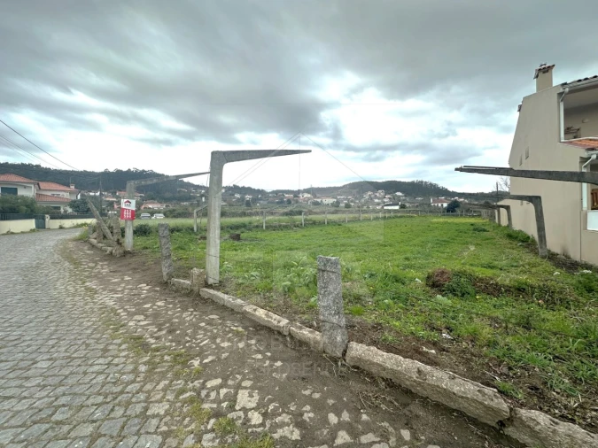 Terreno para Venda em Palmeira de Faro e Curvos