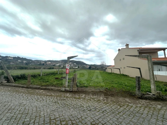 Terreno para Venda em Palmeira de Faro e Curvos Foto 2