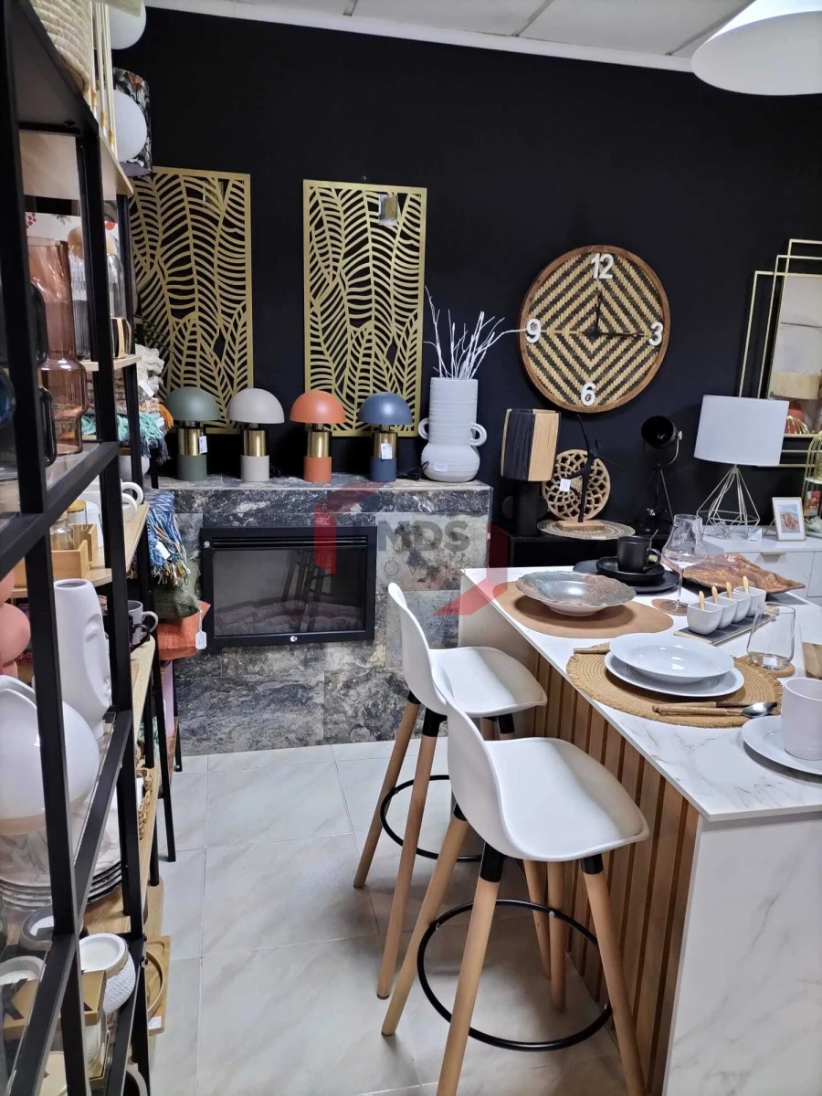 Loja para Venda em Gondomar (São Cosme), Valbom e Jovim Foto 4