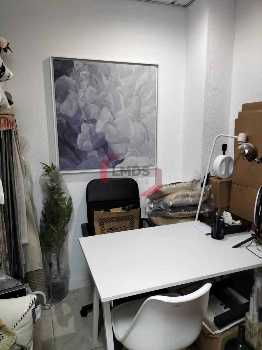 Loja para Venda em Gondomar (São Cosme), Valbom e Jovim Foto 9