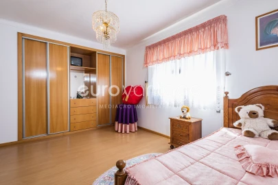 Moradia T4 para Venda em Maceira