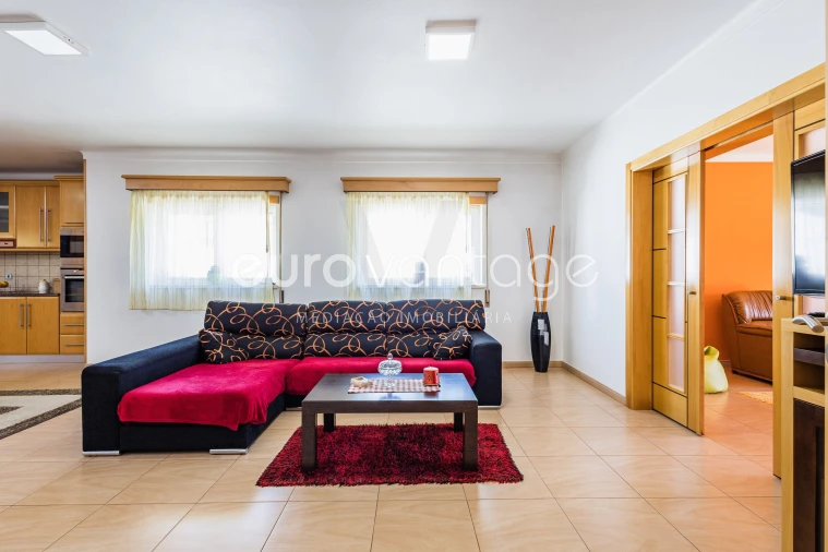 Moradia T4 para Venda em Maceira Foto 17