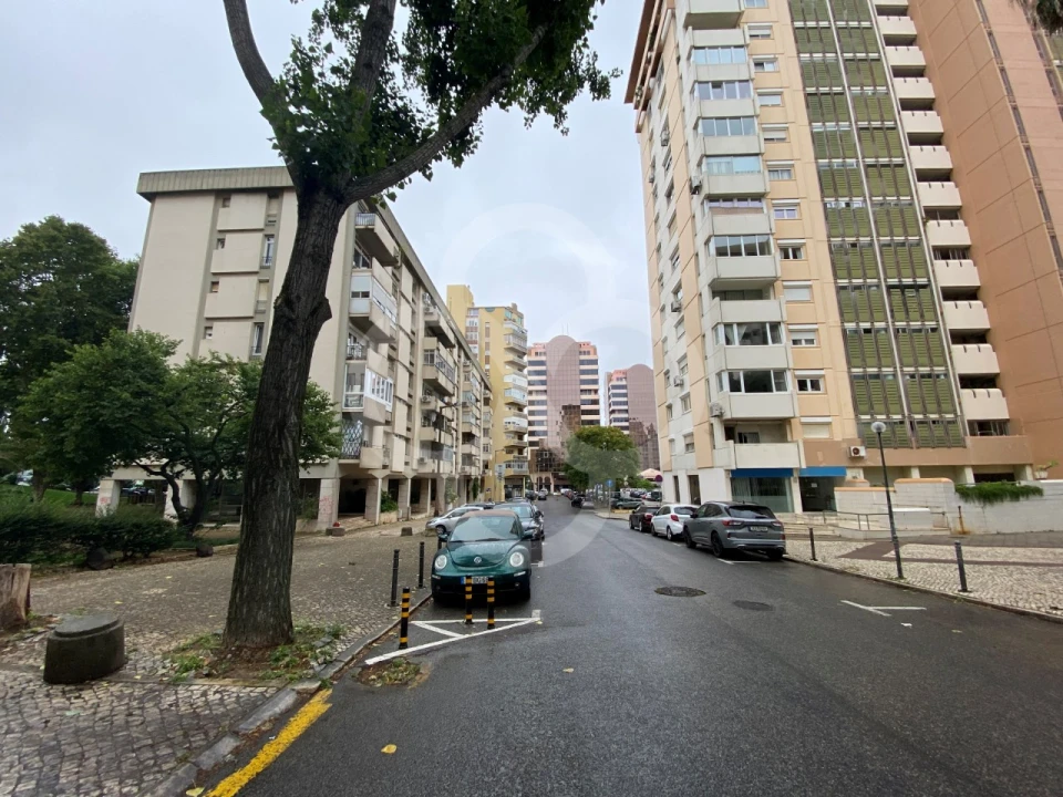 Escritório para Venda em Avenidas Novas Foto 50