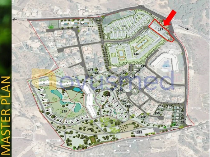 Terreno Comércio / Armazém para Venda em Albufeira e Olhos de Água