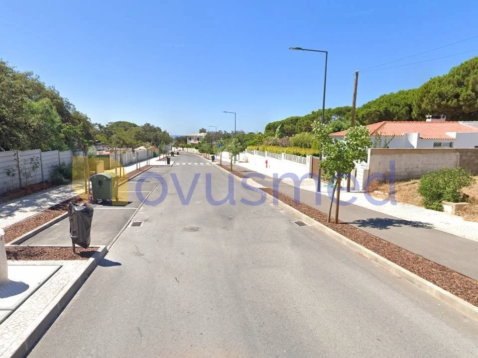 Terreno para Venda em Albufeira e Olhos de Água Foto 2