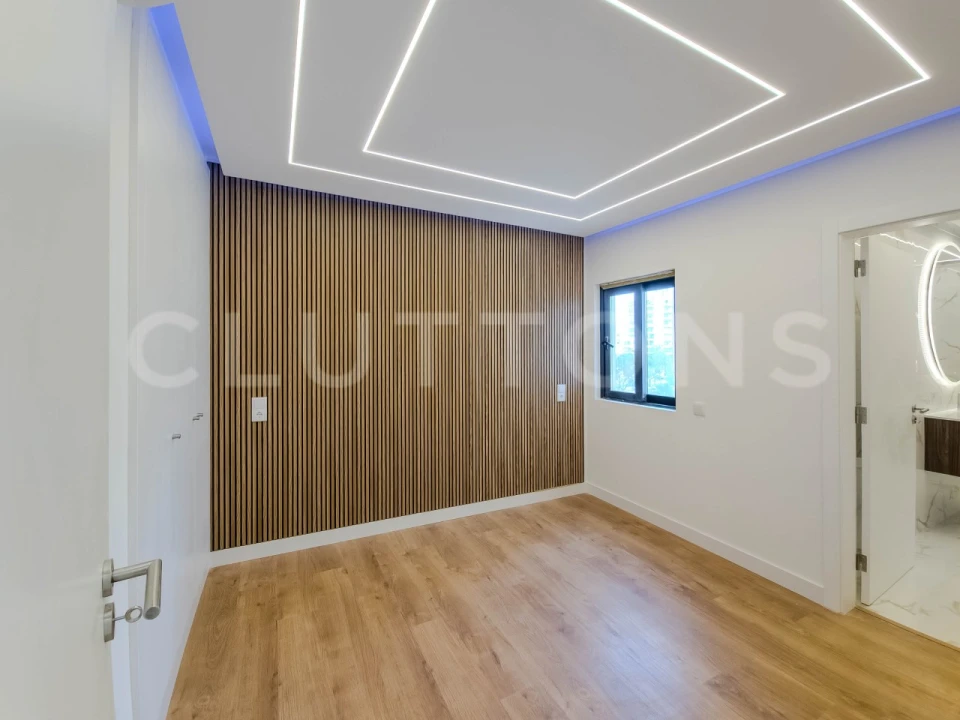 Apartamento T2 para Venda em Quarteira Foto 6