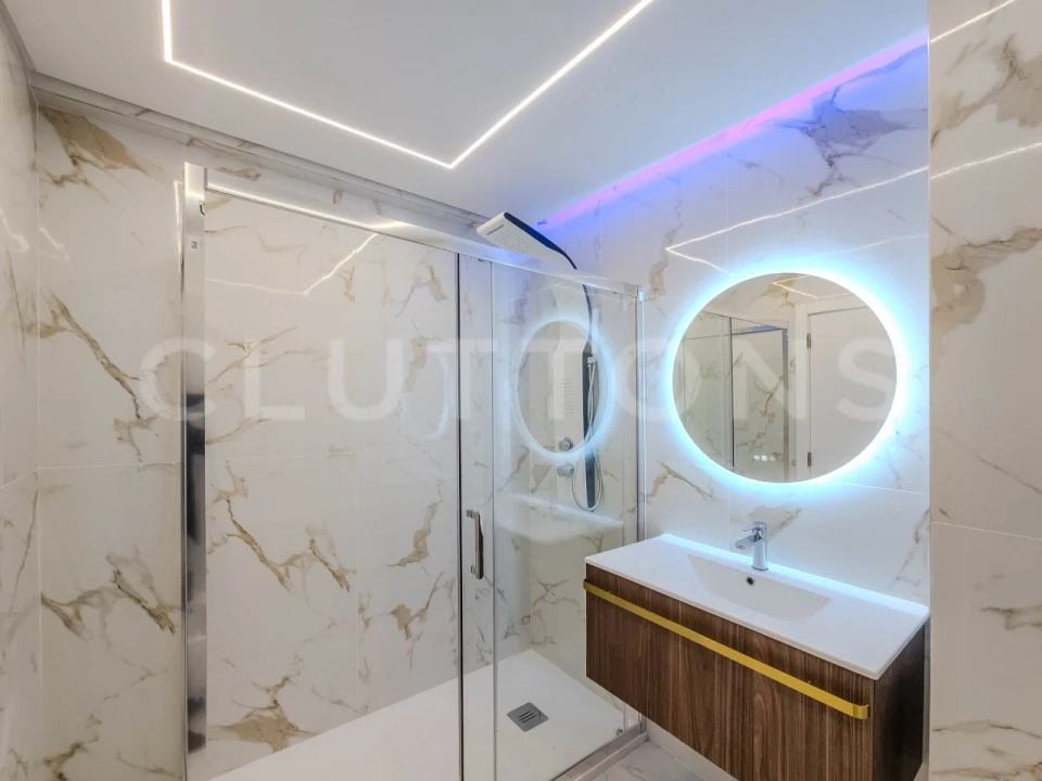Apartamento T2 para Venda em Quarteira Foto 16