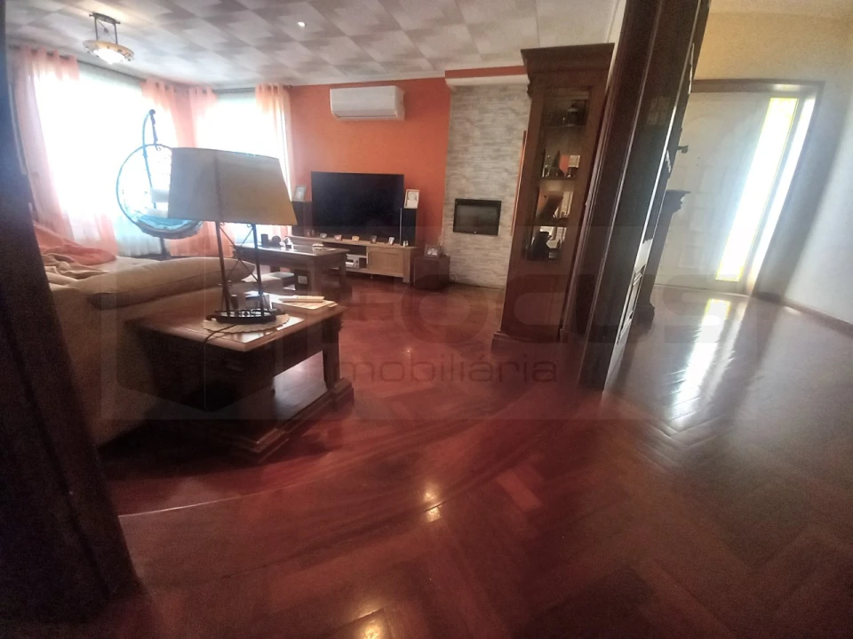 Moradia T4 para Venda em Gafanha da Encarnação Foto 7