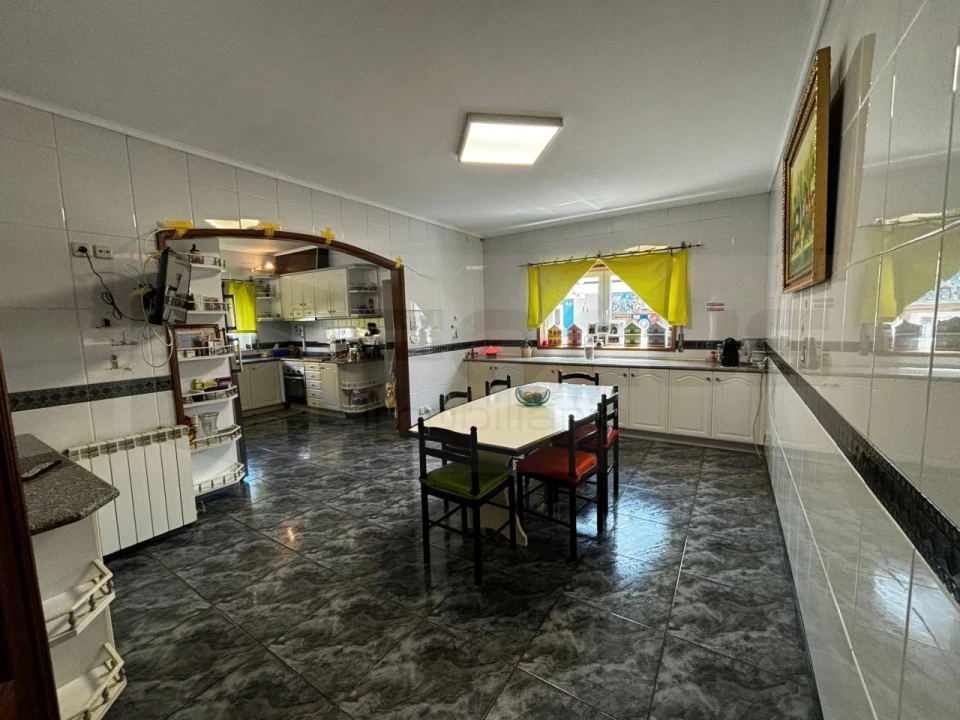 Moradia T4 para Venda em Gafanha da Encarnação Foto 9