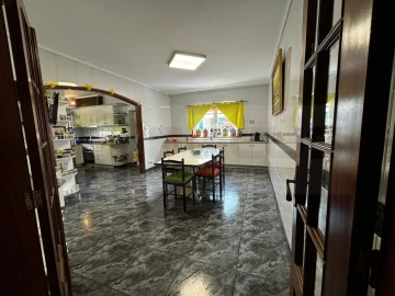 Moradia T4 para Venda em Gafanha da Encarnação