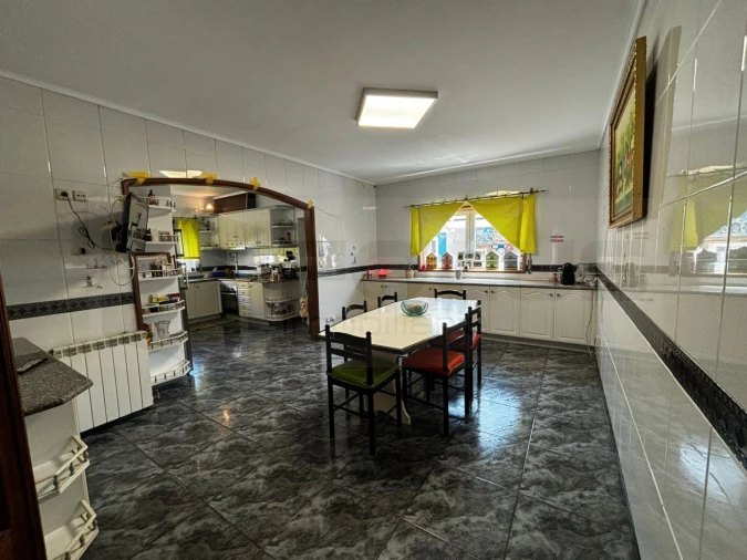 Moradia T4 para Venda em Gafanha da Encarnação Foto 9