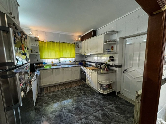 Moradia T4 para Venda em Gafanha da Encarnação Foto 13
