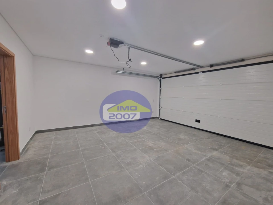 Moradia T3 para Venda em Santa Maria de Lamas Foto 25