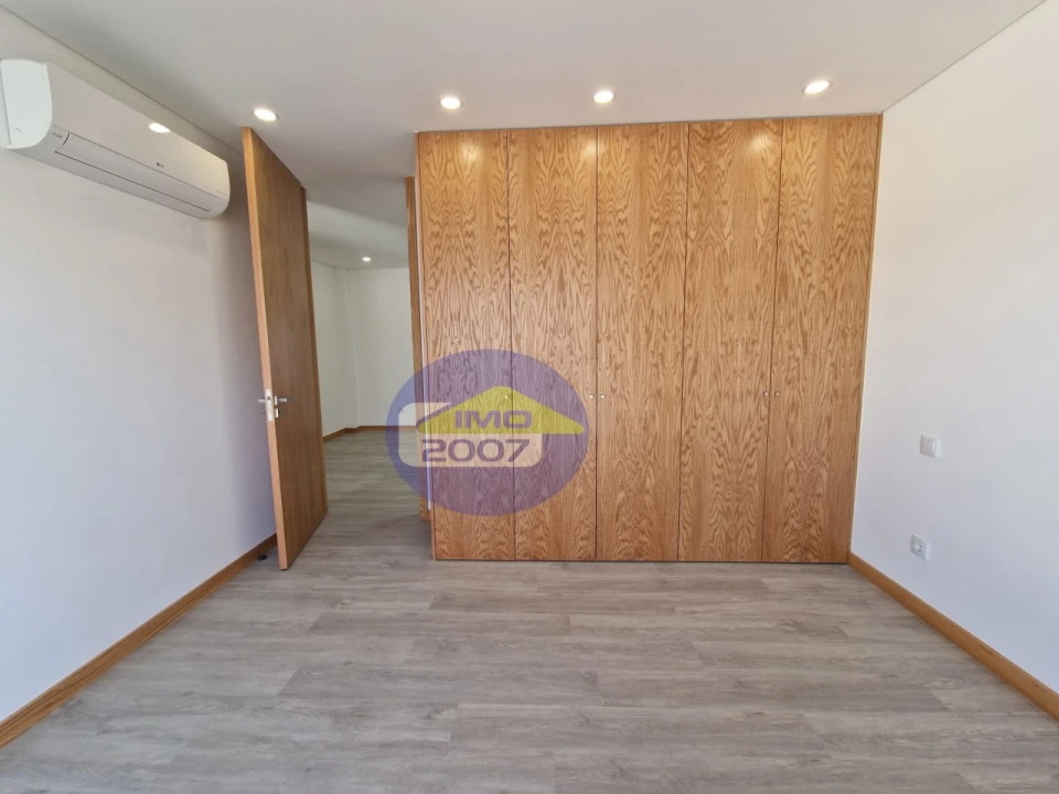 Moradia T3 para Venda em Santa Maria de Lamas Foto 17