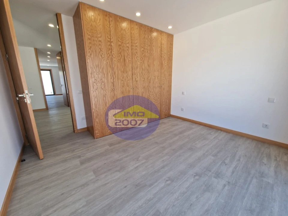 Moradia T3 para Venda em Santa Maria de Lamas Foto 20