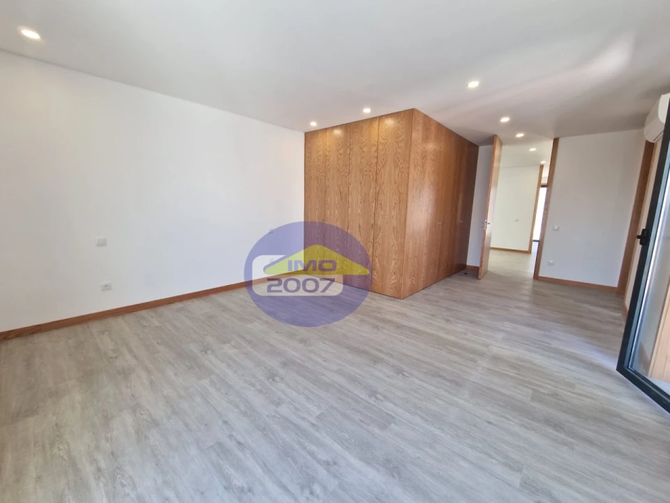 Moradia T3 para Venda em Santa Maria de Lamas Foto 25