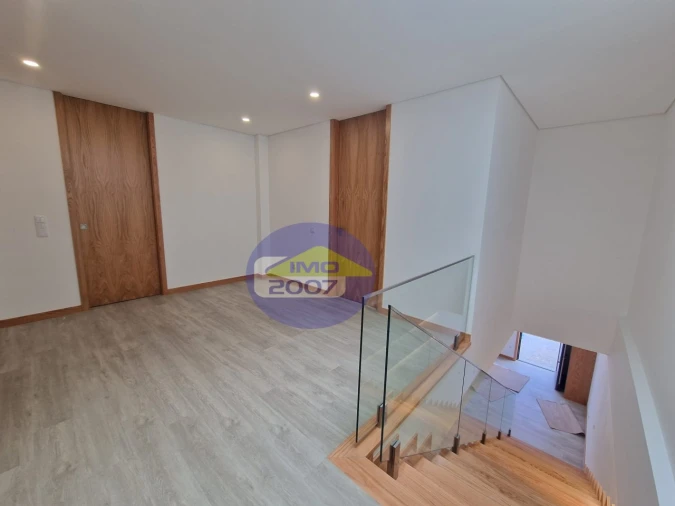 Moradia T3 para Venda em Santa Maria de Lamas Foto 14