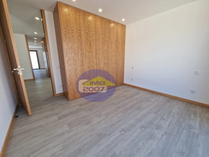 Moradia T3 para Venda em Santa Maria de Lamas Foto 20