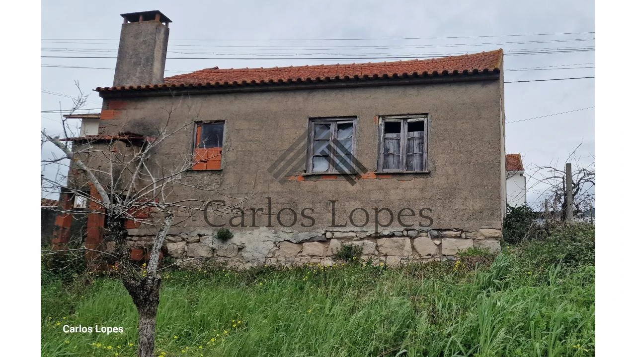 Moradia T2 para Venda em Anobra Foto 2