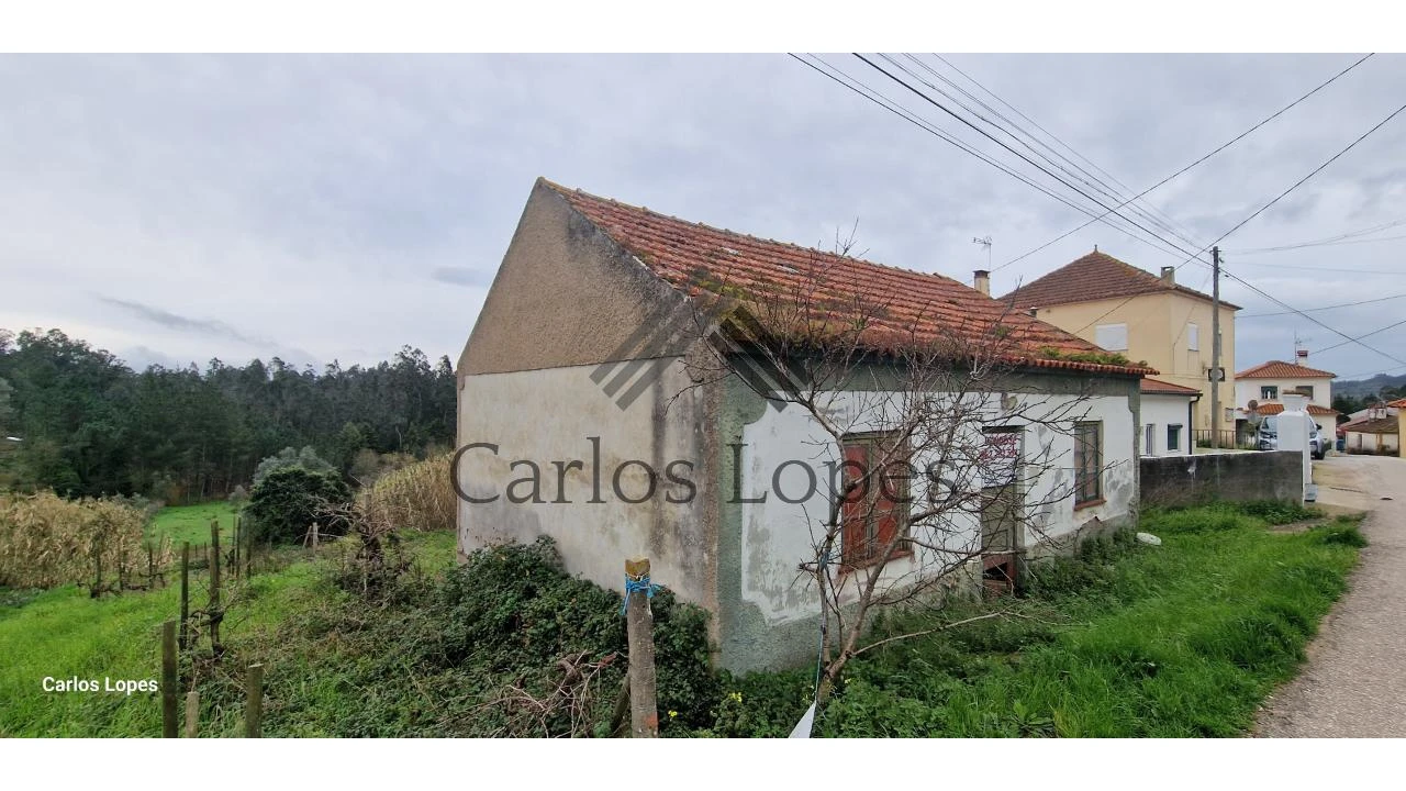 Moradia T2 para Venda em Anobra Foto 4