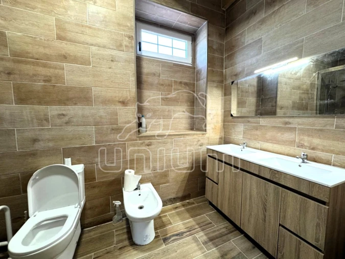 Moradia T3 para Venda em Darque Foto 9