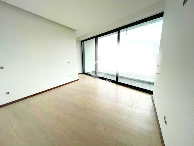 Moradia T4 para Venda em Abade de Neiva Foto 9