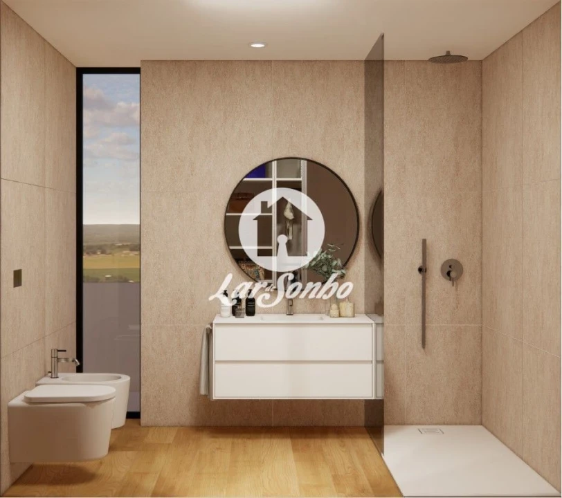 Moradia T4 para Venda em Roriz Foto 5