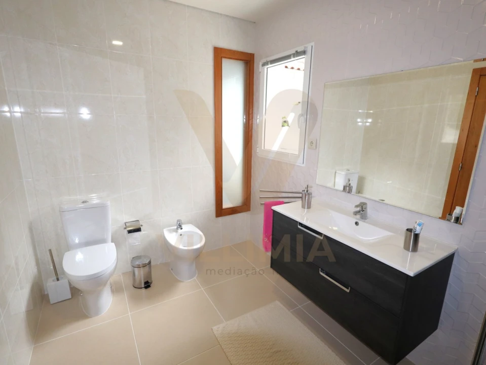 Moradia T3 para Venda em Refoios do Lima Foto 25