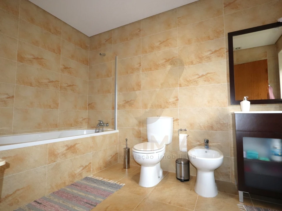 Moradia T3 para Venda em Refoios do Lima Foto 30