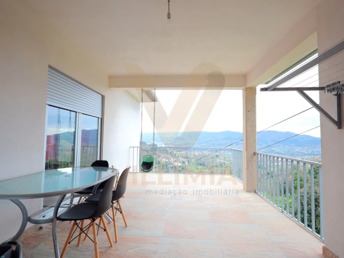 Moradia T3 para Venda em Refoios do Lima Foto 13