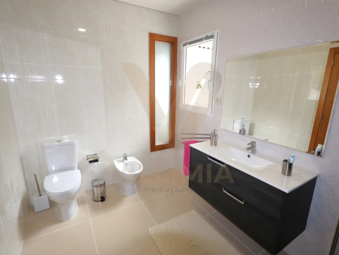 Moradia T3 para Venda em Refoios do Lima Foto 25