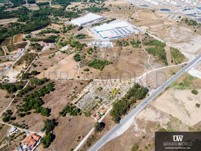 Terreno Comércio / Armazém para Venda em Aveiras de Cima Foto 7