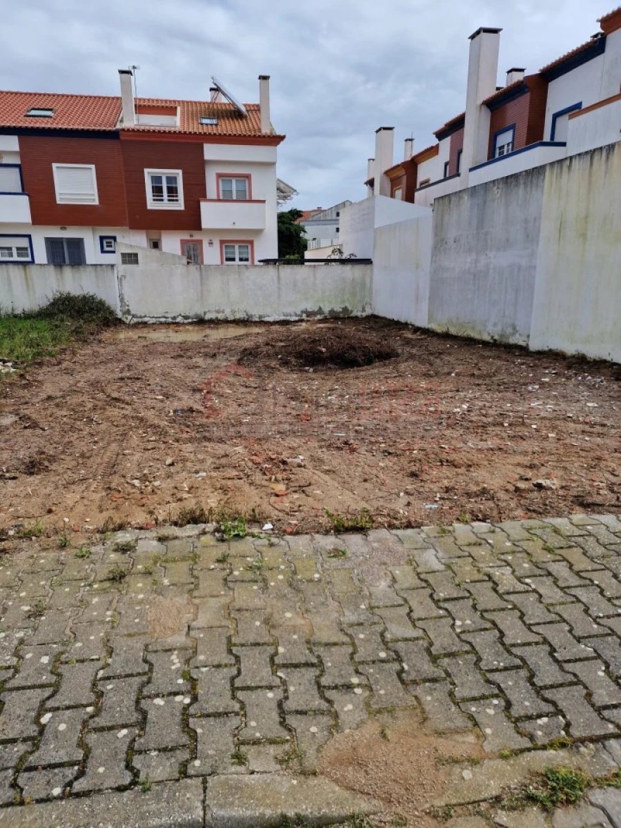 Terreno para Venda em Peniche Foto 10