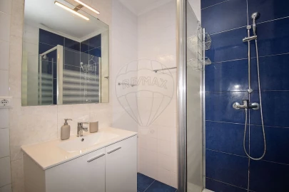 Apartamento T2 para Arrendamento em Arroios